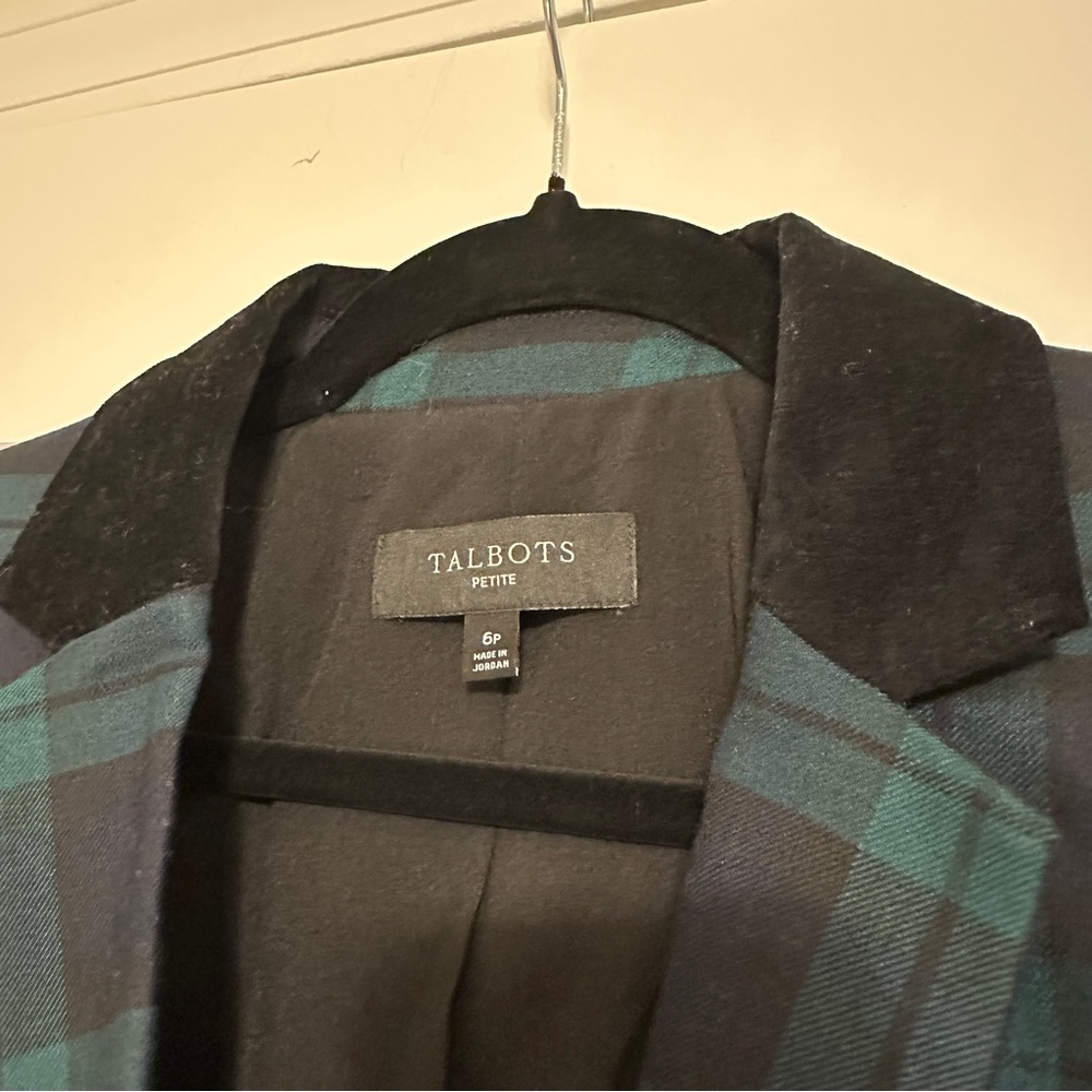 Talbots Petite Black Watch Plaid Blazer With Velvet Trim • 6P - Picture 3 of 6